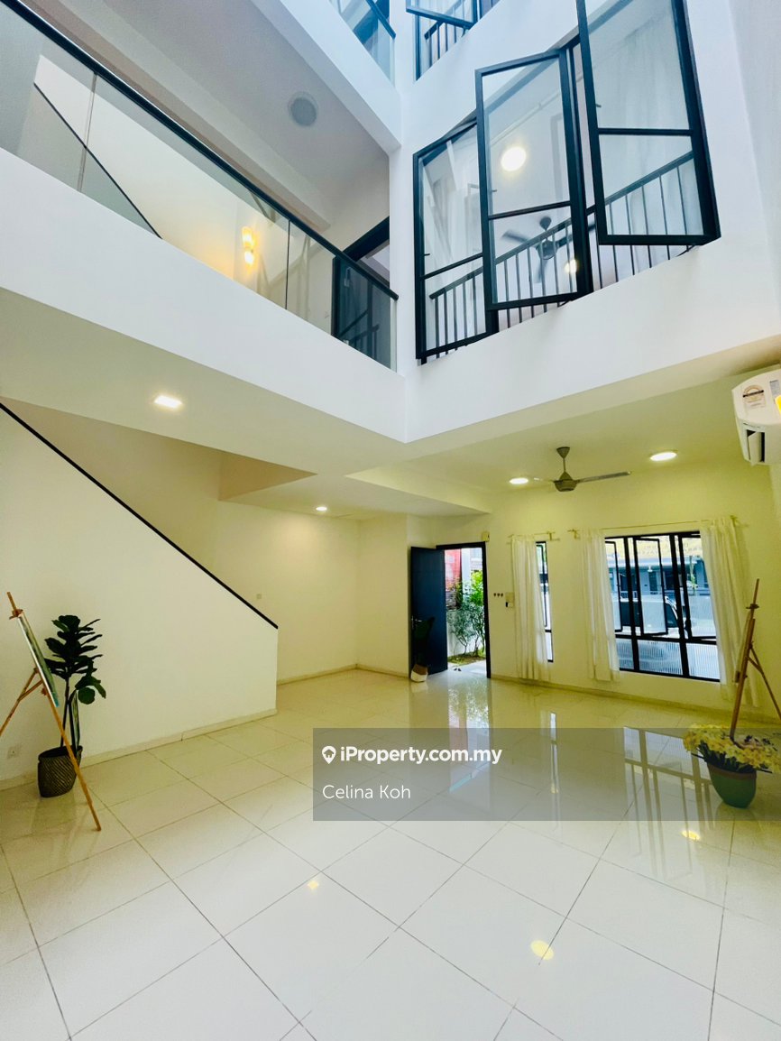 Bungalow House for Sale in Valencia, Sungai Buloh by Celina Koh - iProperty.com.my