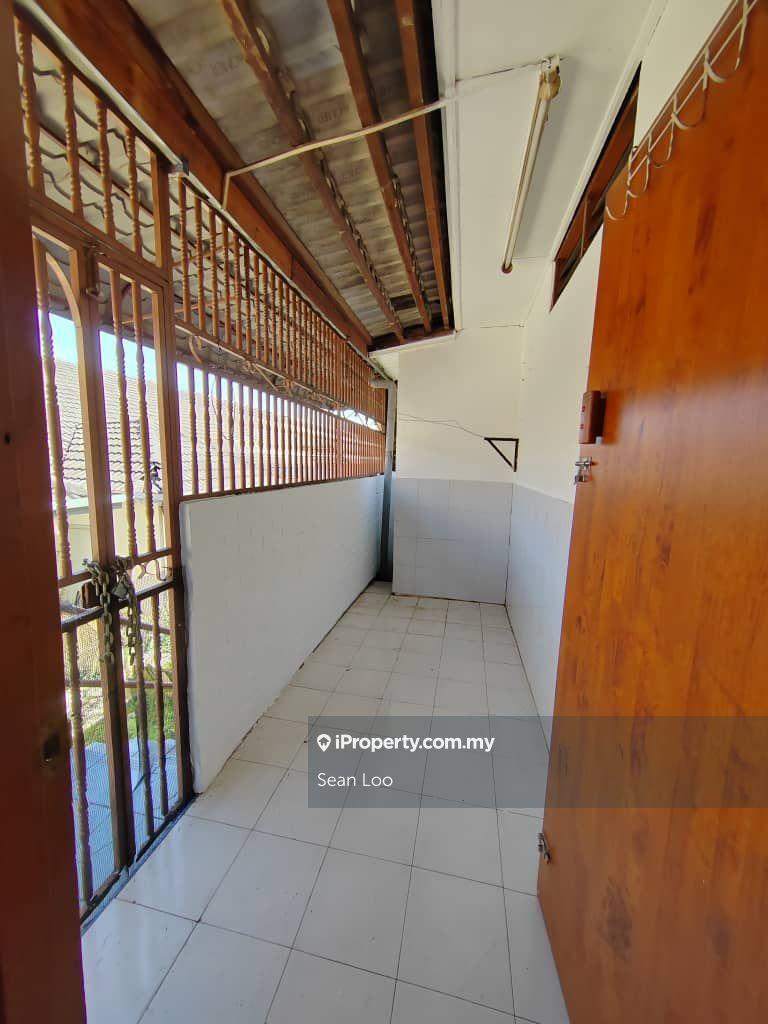 Rumah Berangkai 1 Tingkat untuk Dijual di Bandar Tun Hussein Onn, Cheras oleh Sean Loo - iProperty.com.my