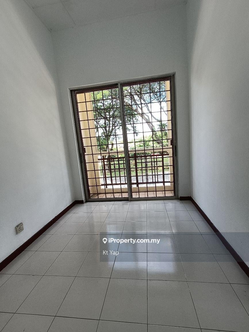 2-storey Terraced House for Sale in Taman Putra Budiman, Balakong, Seri Kembangan, Balakong by Kt Yap - iProperty.com.my