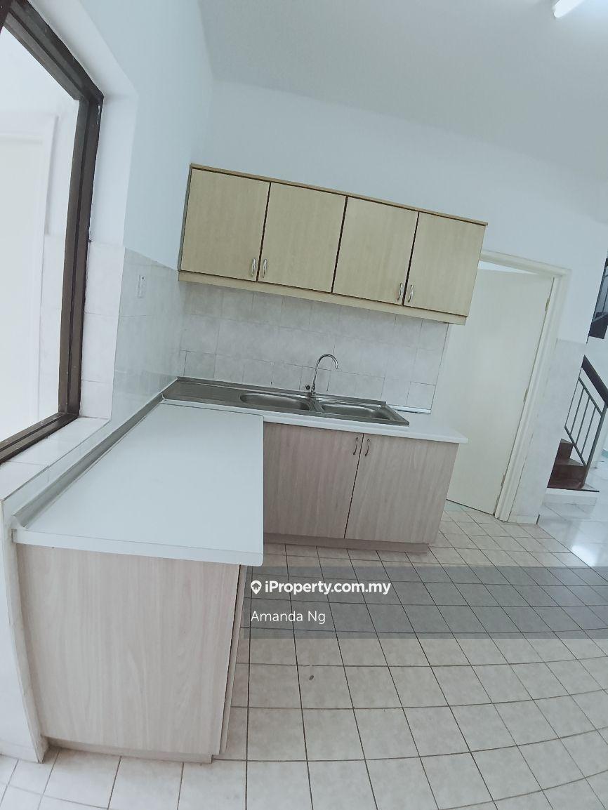 Rumah Berangkai 2 Tingkat untuk Disewa di Bandar Utama BU11, Bandar Utama oleh Amanda Ng - iProperty.com.my