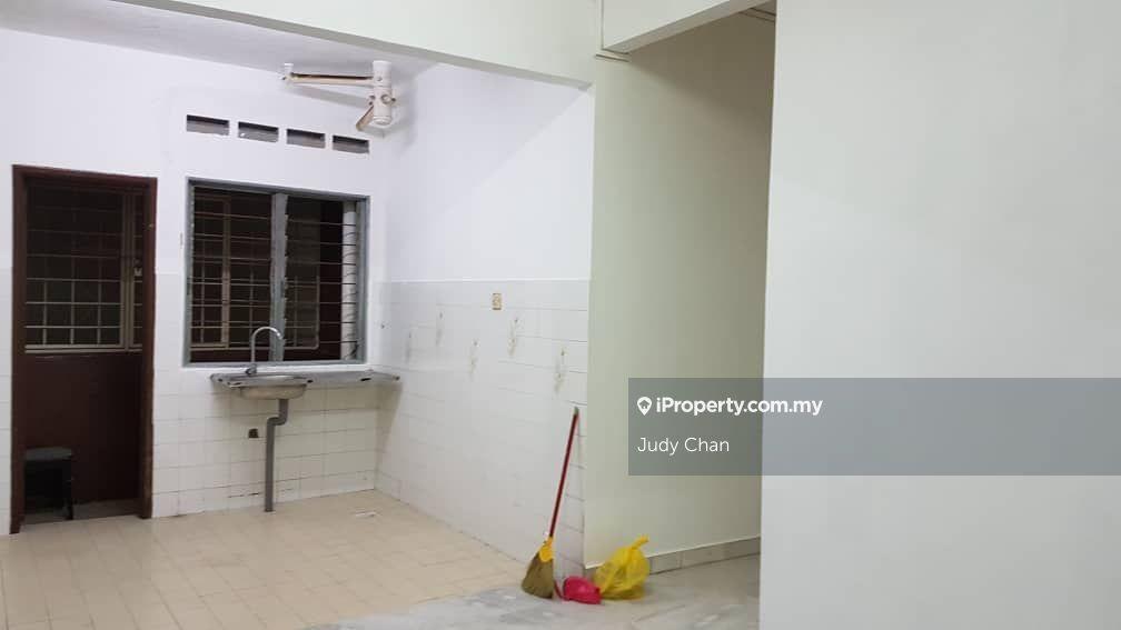 Pangsapuri untuk Dijual di Subang Perdana Goodyear Court 7 oleh Judy Chan - iProperty.com.my