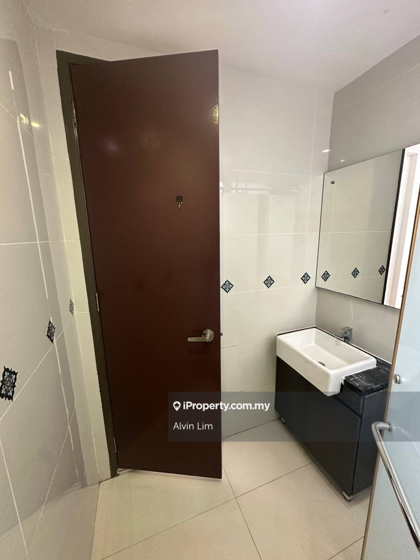 Condominium for Rent in Bay Laurel @ Country Garden Danga Bay by Alvin Lim - iProperty.com.my