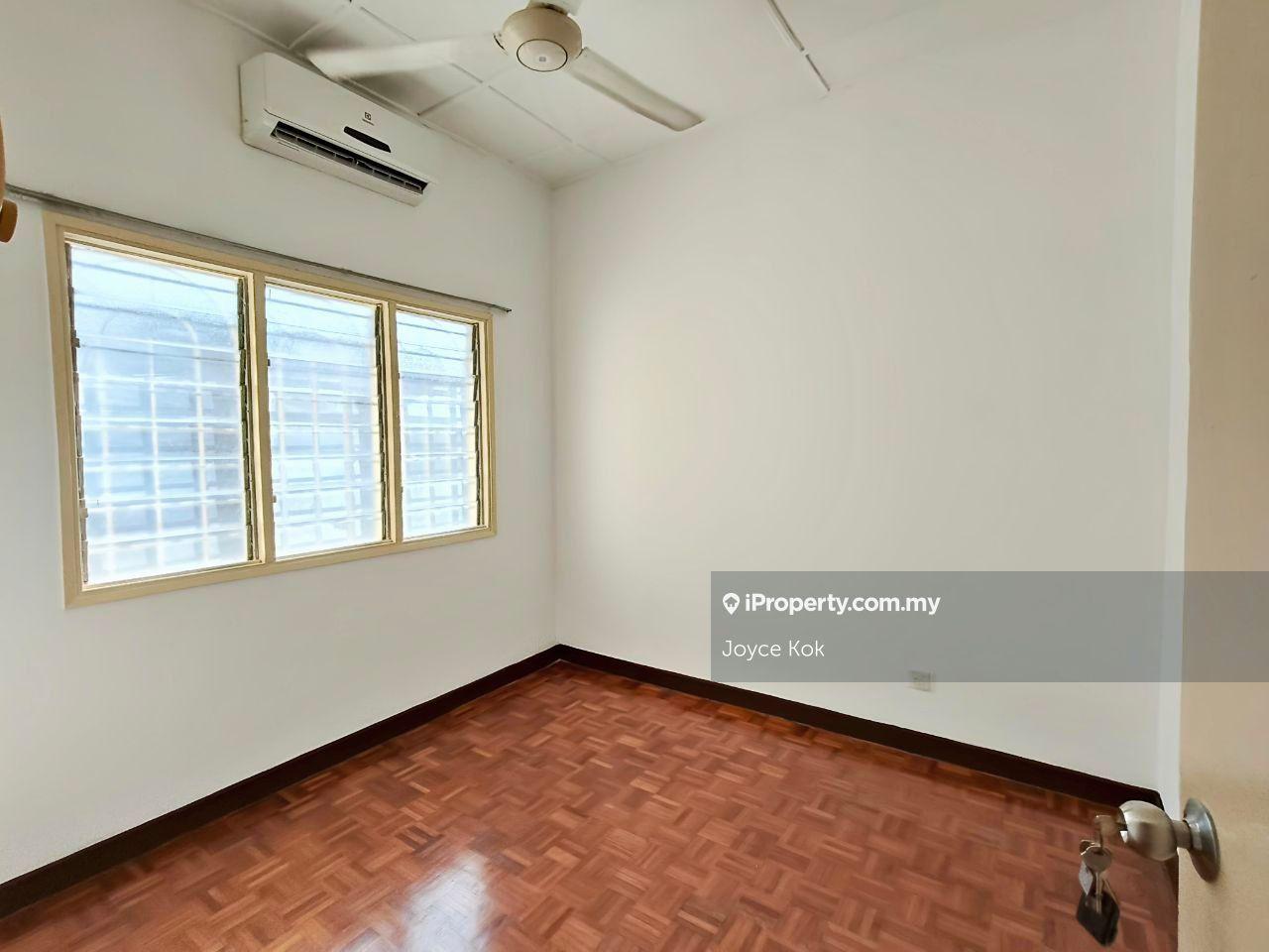 2-storey Terraced House for Sale in Usj 6, Subang Jaya by Joyce Kok - iProperty.com.my
