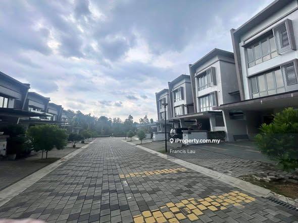 3-storey Terraced House for Sale in Sunway Eastwood, Seri Kembangan by Francis Lau - iProperty.com.my