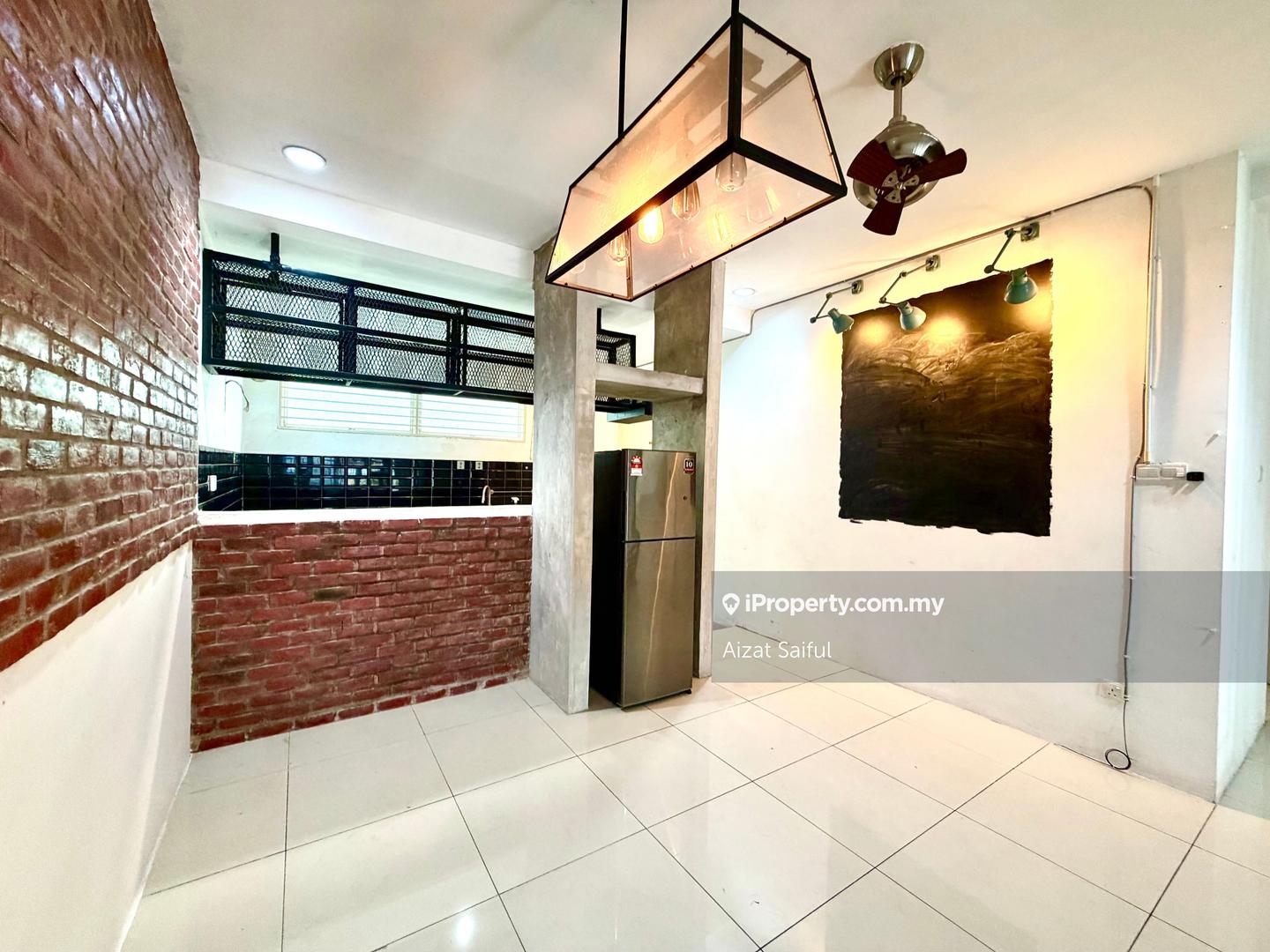 Terraced House for Sale in Taman Nadayu 92, Kajang by Aizat Saiful - iProperty.com.my
