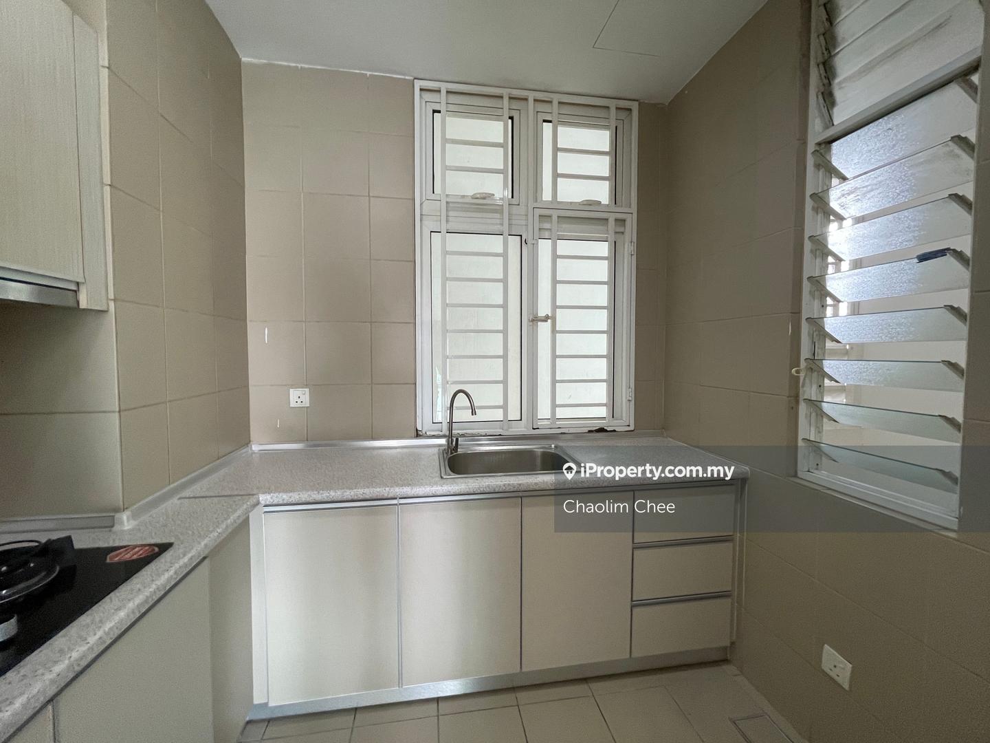 Kondominium untuk Dijual di Sri Putramas III / Royal Regent oleh Chaolim Chee - iProperty.com.my