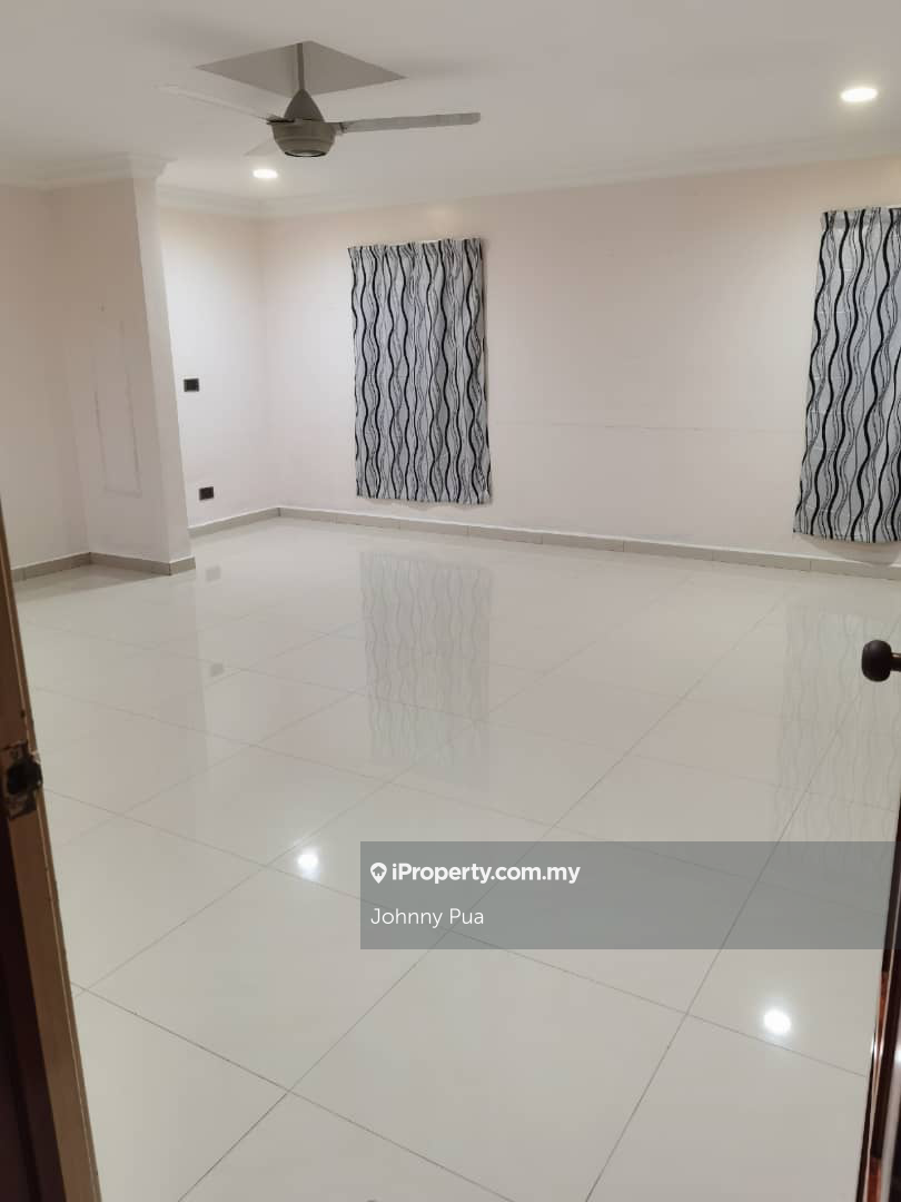 Rumah Berangkai 2 Tingkat untuk Dijual di Taman Subang Indah, Sunway oleh Johnny Pua - iProperty.com.my