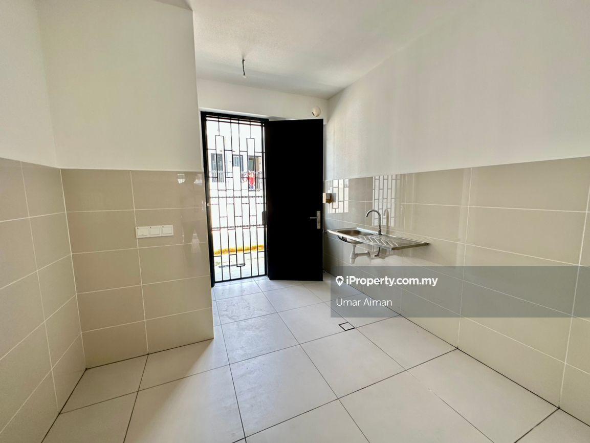 Rumah Berangkai 2 Tingkat untuk Dijual di Denai Alam, Shah Alam oleh Umar Aiman - iProperty.com.my