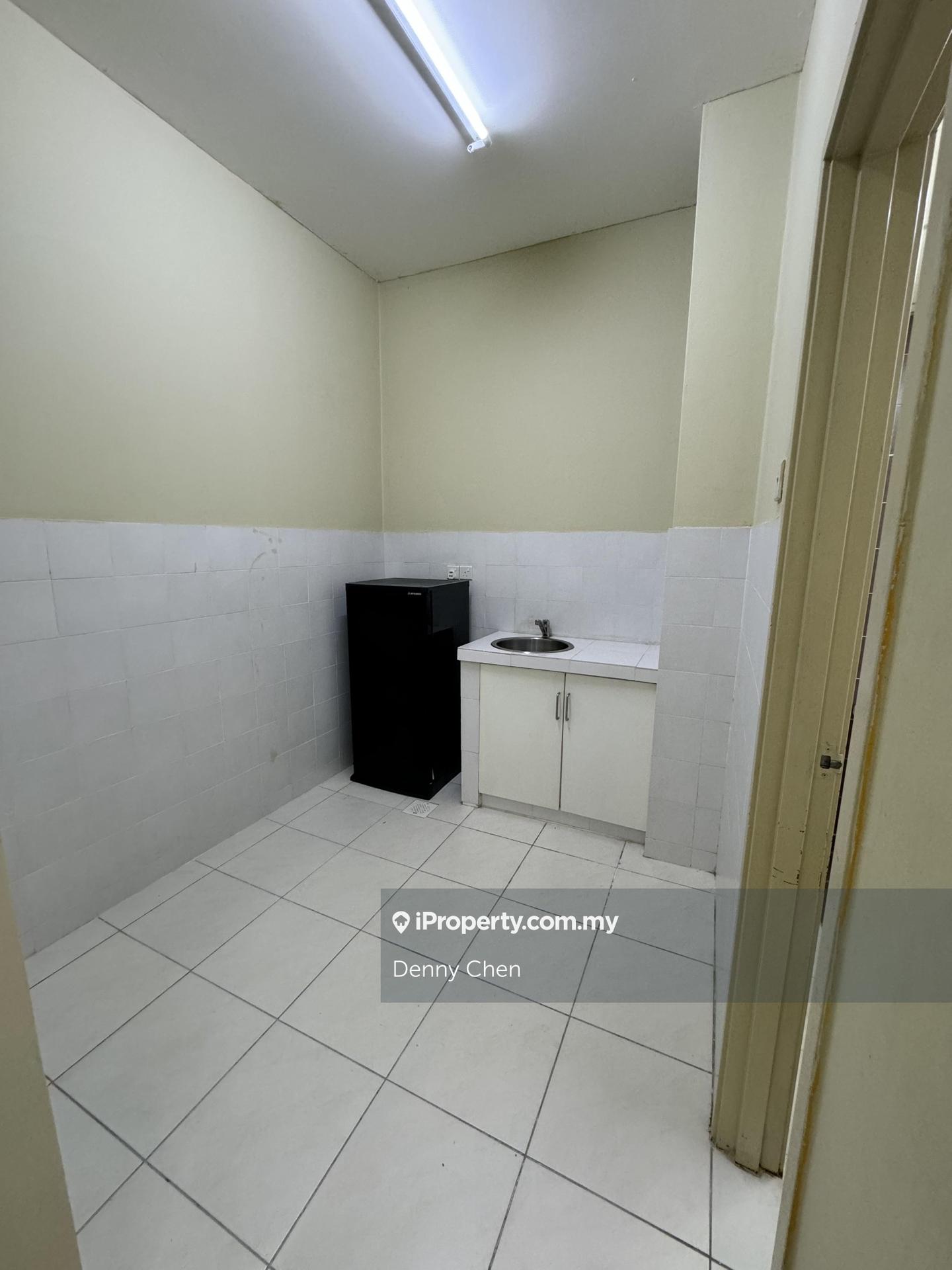 Service Residence for Rent in Cova Square by Denny Chen - iProperty.com.my