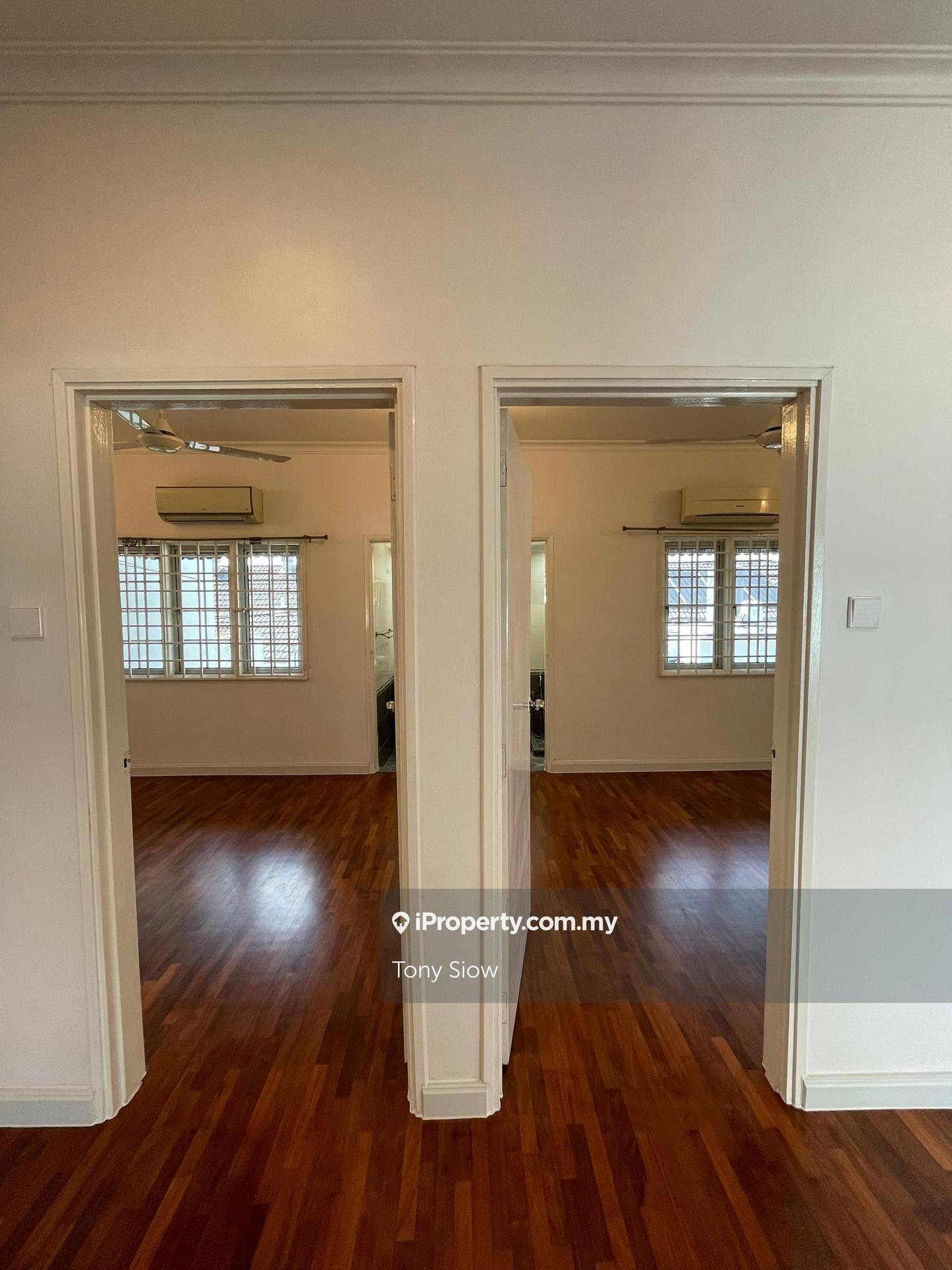 Rumah Berangkai 2 Tingkat untuk Dijual di Usj 5, Subang Jaya oleh Tony Siow - iProperty.com.my