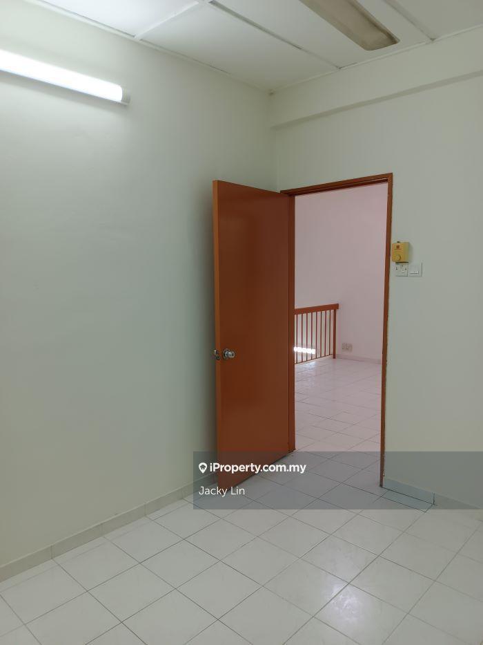 Rumah Berangkai 2 Tingkat untuk Disewa di Taman Saujana Puchong, SP 6, Puchong, Puchong oleh Jacky Lin - iProperty.com.my