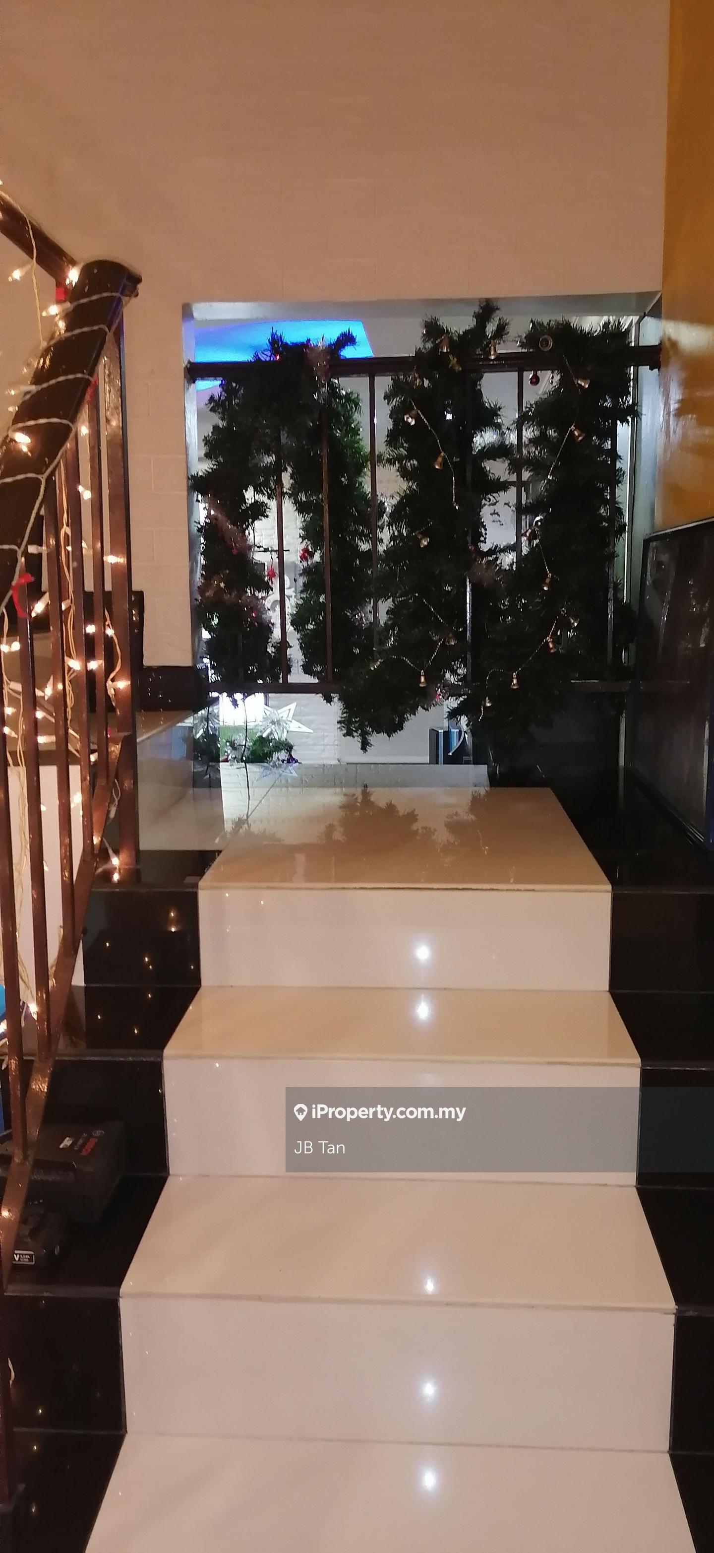 Rumah Berangkai 3 Tingkat untuk Dijual di Taman Putri Jaya, Cheras oleh JB Tan - iProperty.com.my