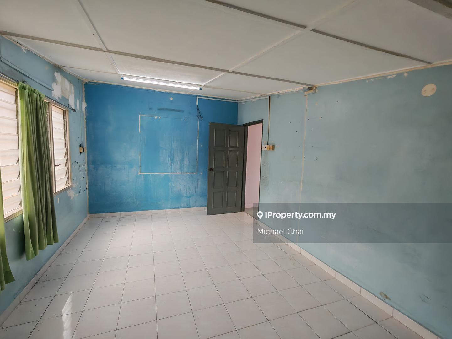 Bungalow House for Sale in Batu 14, Puchong by Michael Chai - iProperty.com.my