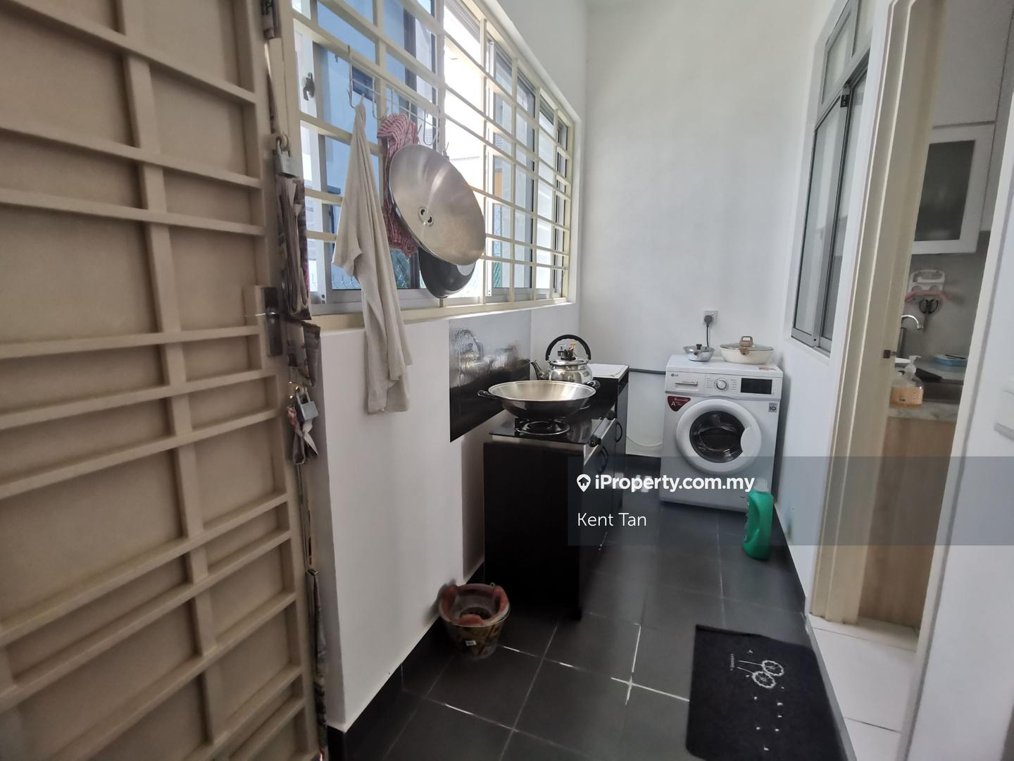 Rumah Berangkai 2 Tingkat untuk Dijual di Pasir Gudang, Johor oleh Kent Tan - iProperty.com.my