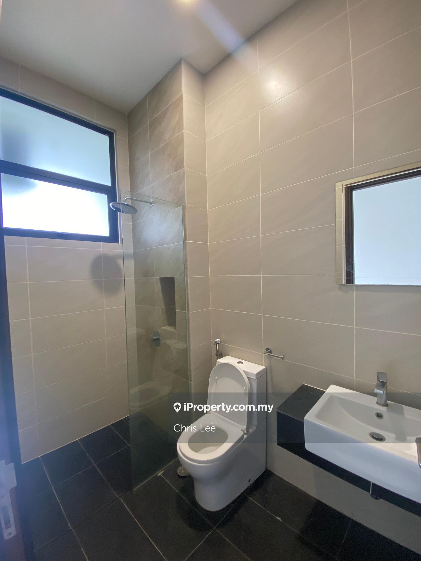 Rumah Berkembar untuk Dijual di Eco Sanctuary, Telok Panglima Garang oleh Chris Lee - iProperty.com.my