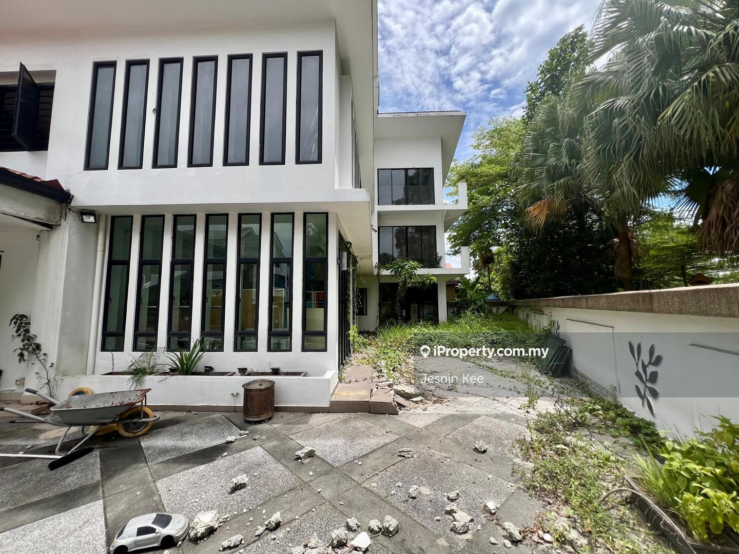 Rumah Berangkai 3 Tingkat untuk Dijual di Lake Fields, Sungai Besi oleh Jesnin Kee - iProperty.com.my