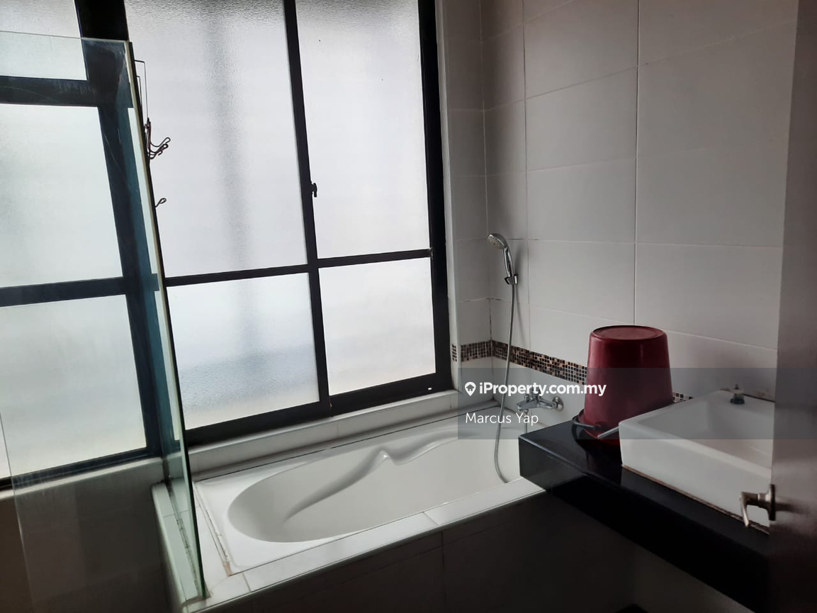 Rumah Berkembar untuk Dijual di Taman Bayu Puteri, Johor Bahru oleh Marcus Yap - iProperty.com.my