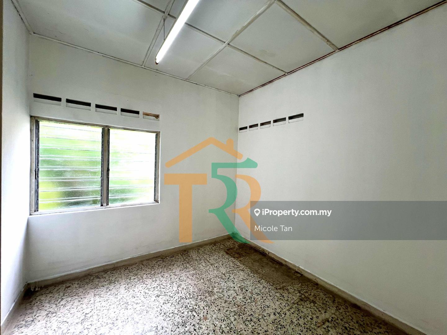 Rumah Berkembar untuk Dijual di Bakariah / Jln Salleh, Muar oleh Micole Tan - iProperty.com.my