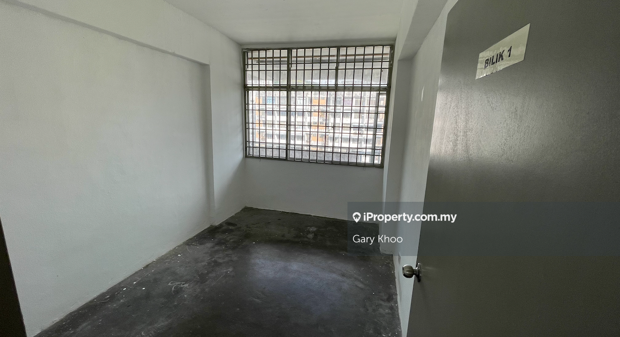 Flat for Sale in Taman Terubong Indah (Majestic Heights) by Gary Khoo - iProperty.com.my