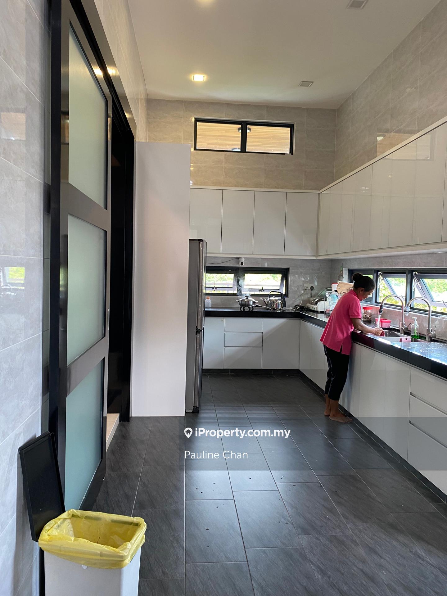 Banglo untuk Dijual di Taman Equine, Seri Kembangan oleh Pauline Chan - iProperty.com.my