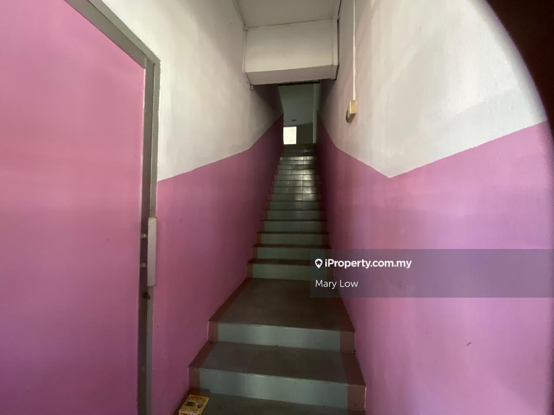Shop-Office for Sale in Taman Melaka Baru, Batu Berendam by Mary Low - iProperty.com.my
