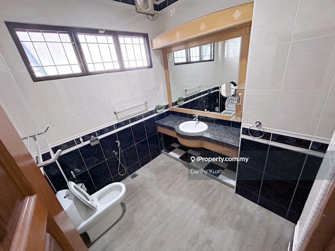 Banglo untuk Dijual di Taman Melaka Perdana, Bukit Katil oleh Danny Kuah - iProperty.com.my