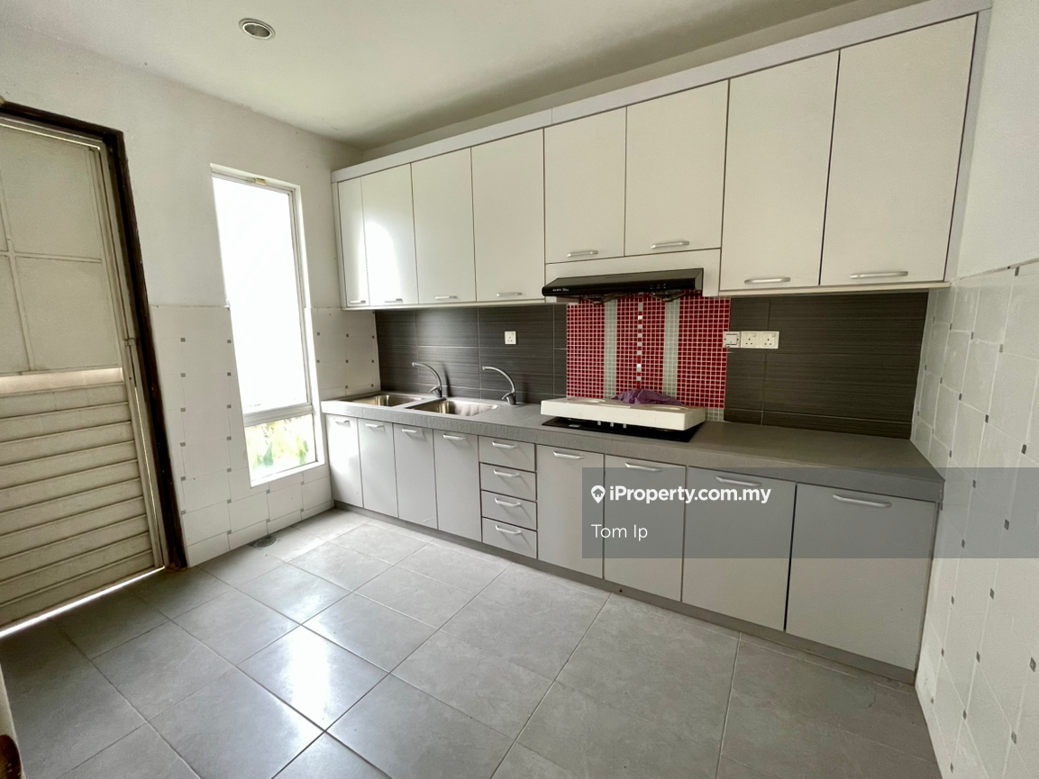 Banglo untuk Dijual di Damansara Heights, Damansara Heights oleh Tom Ip - iProperty.com.my