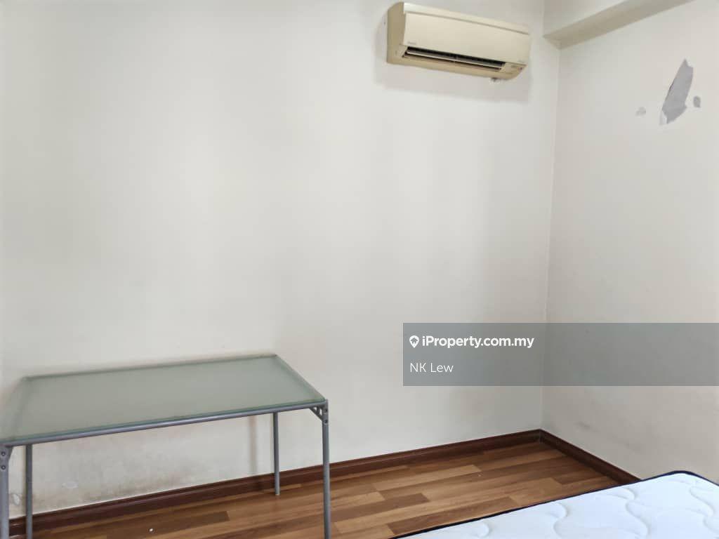 Condominium for Sale in Bayan Villa, Seri Kembangan by NK Lew - iProperty.com.my