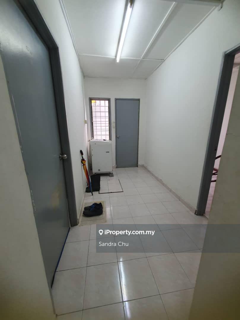 Shop for Sale in Dataran Ara Damansara, Ara Damansara by Sandra Chu - iProperty.com.my