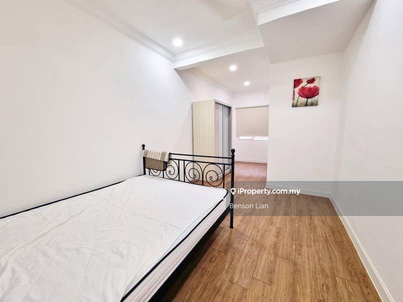 Rumah Berangkai 2 Tingkat untuk Dijual di Seksyen 13 Taman Tadisma, Shah Alam oleh Benson Lian - iProperty.com.my