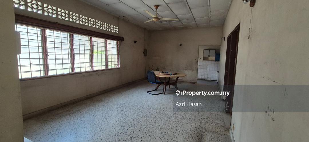 Bungalow House for Rent in Seksyen 1, Petaling Jaya by Azri Hasan - iProperty.com.my