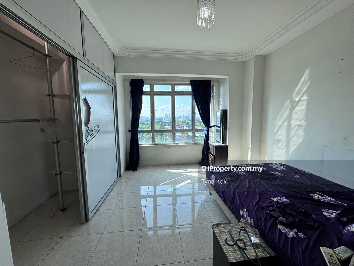 Apartment for Sale in Pulai View by Tyna Kok - iProperty.com.my