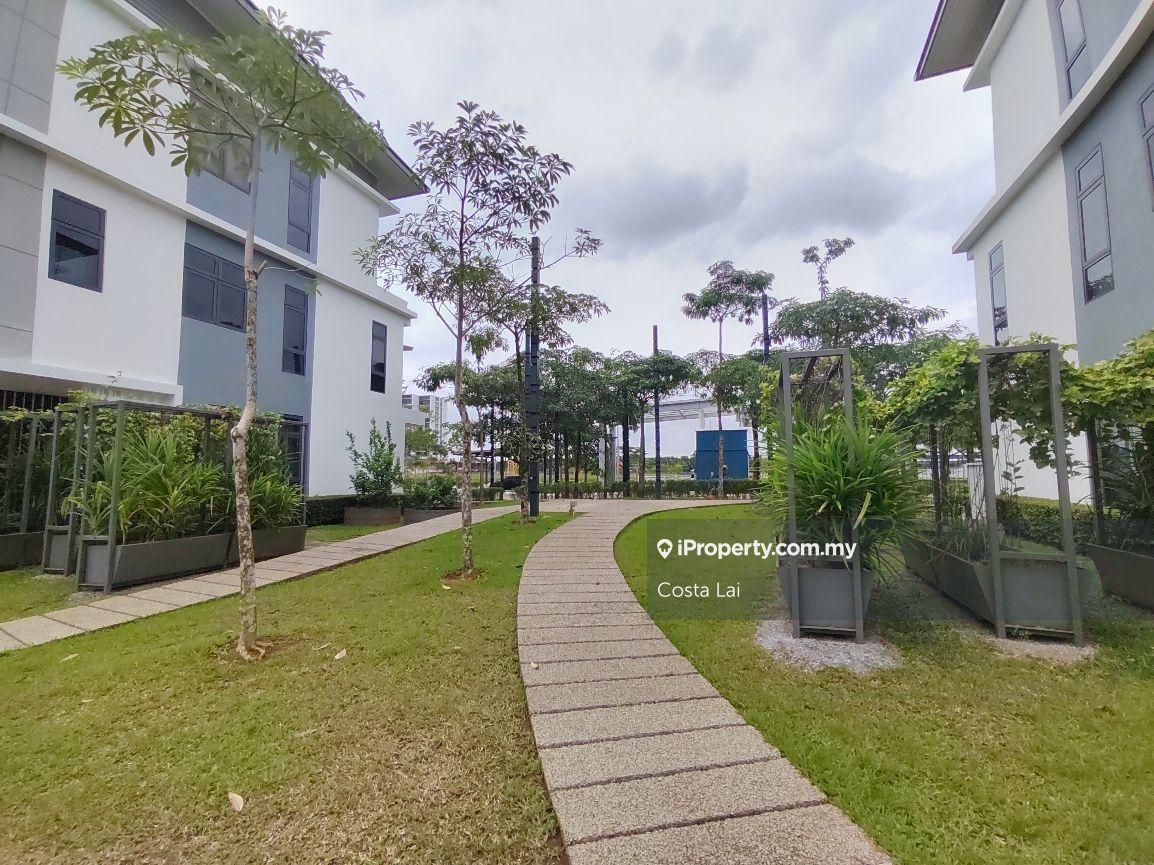 Townhouse for Sale in Kuching, Sarawak by Costa Lai - iProperty.com.my