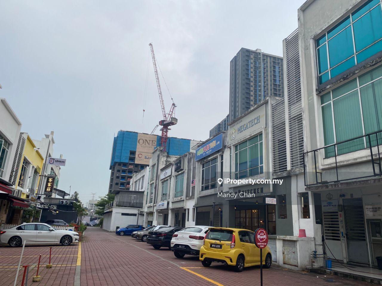 Pejabat-Runcit untuk Dijual di Taman Equine, Seri Kembangan oleh Mandy Chan - iProperty.com.my