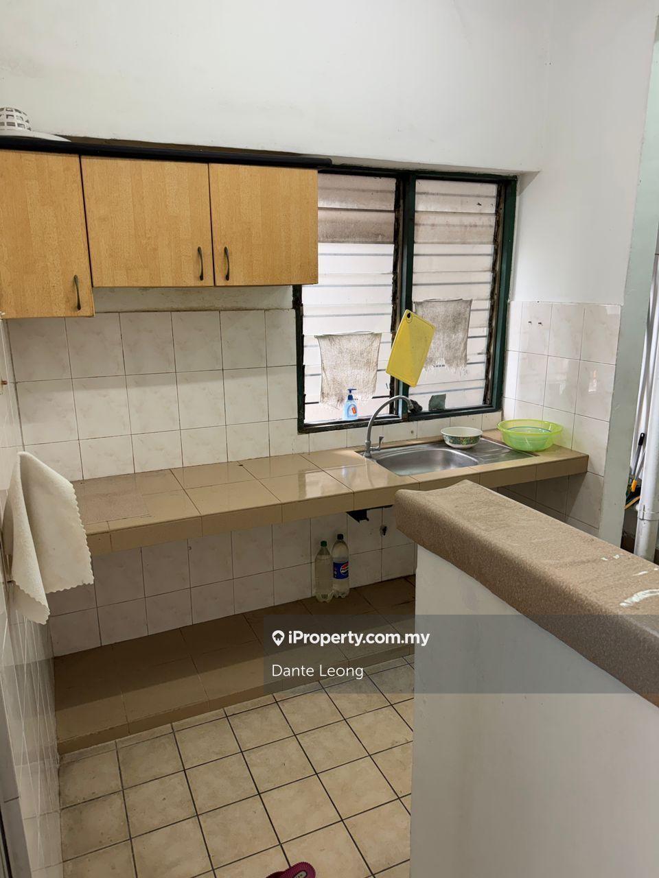 Service Residence for Rent in South City (Perdana Selatan) Block A & B by Dante Leong - iProperty.com.my