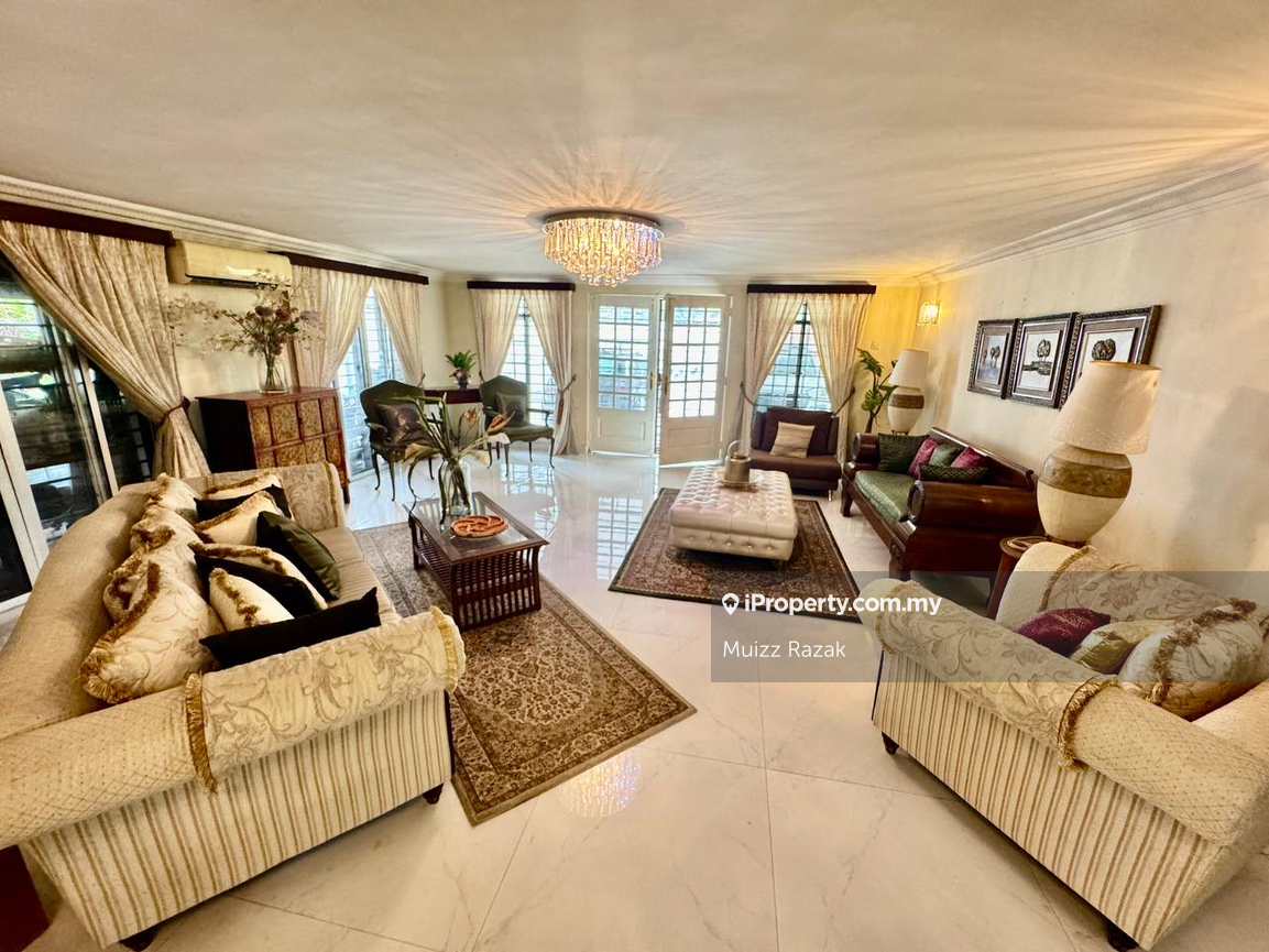 Bungalow House for Sale in Istana Bukit Kayangan, Shah Alam by Muizz Razak - iProperty.com.my