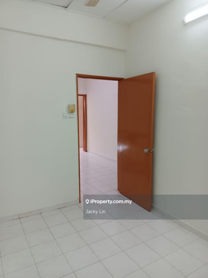 Rumah Berangkai 2 Tingkat untuk Disewa di Taman Saujana Puchong, SP 6, Puchong, Puchong oleh Jacky Lin - iProperty.com.my