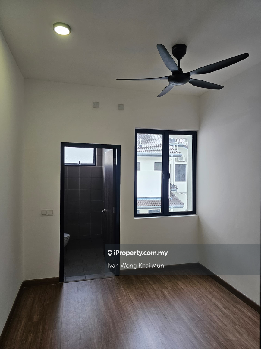 Rumah Berangkai 2 Tingkat untuk Disewa di Bandar Bukit Raja, Klang oleh Ivan Wong Khai Mun - iProperty.com.my