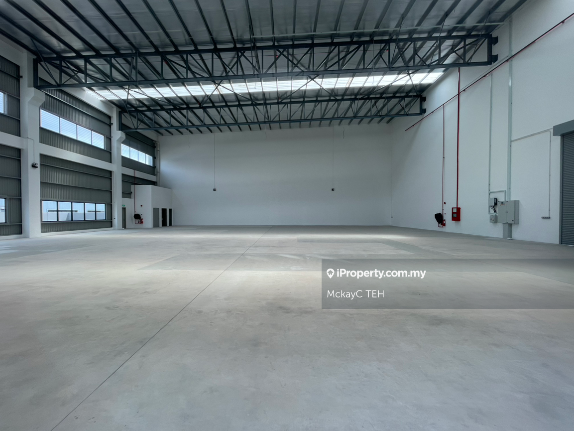 Semi-D Kilang untuk Disewa di Elmina business park, Sungai Buloh oleh MckayC TEH - iProperty.com.my