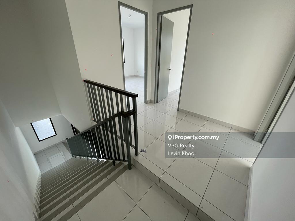 Rumah Berangkai 2 Tingkat untuk Dijual di Big Corner , 2 Sty Corner Tmn M Aruna Rawang, Rawang oleh Levin Khoo - iProperty.com.my