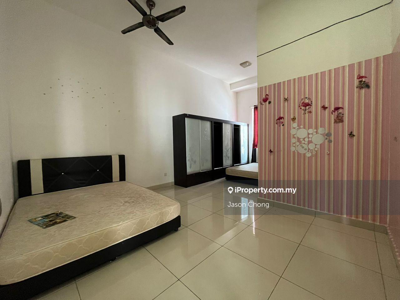 Rumah Berkembar untuk Dijual di Bandar Bukit Tinggi, Klang oleh Jason Chong - iProperty.com.my