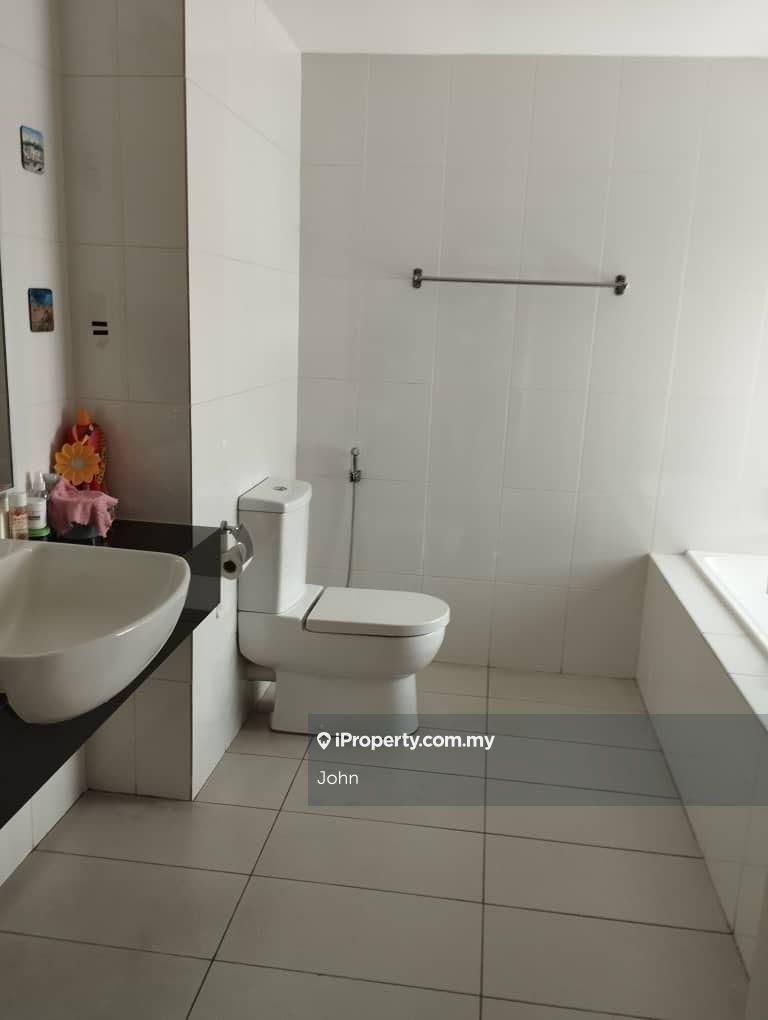 Kondominium untuk Dijual di The Latitude Condominium oleh John - iProperty.com.my
