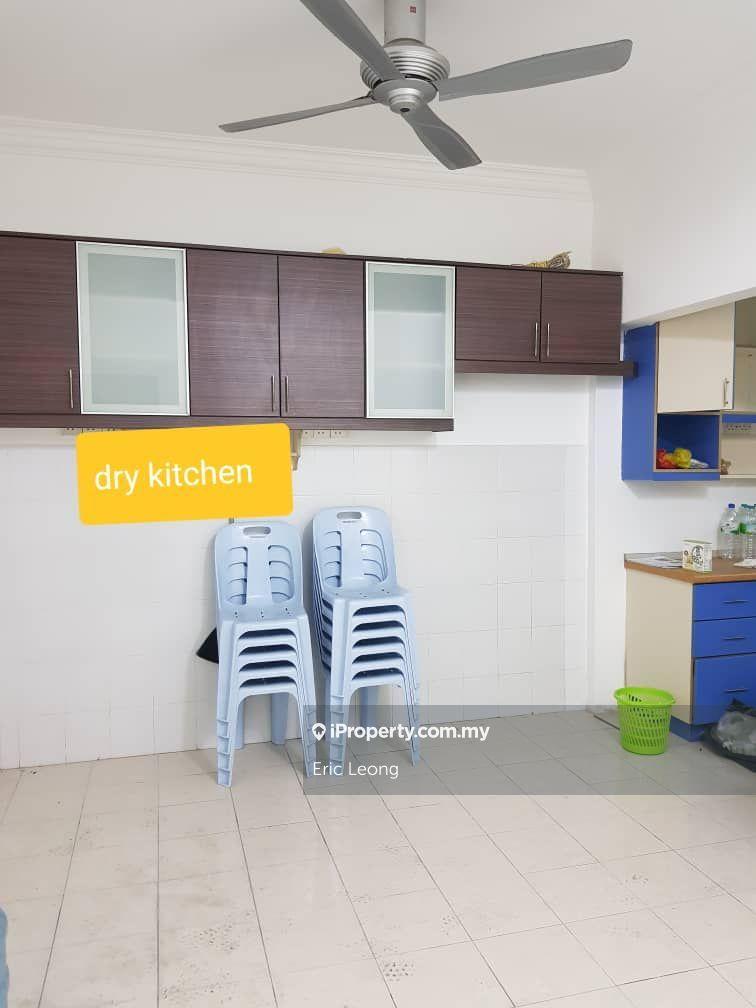 Rumah Berangkai 2 Tingkat untuk Dijual di Taman Lestari Putra, Seri Kembangan oleh Eric Leong - iProperty.com.my