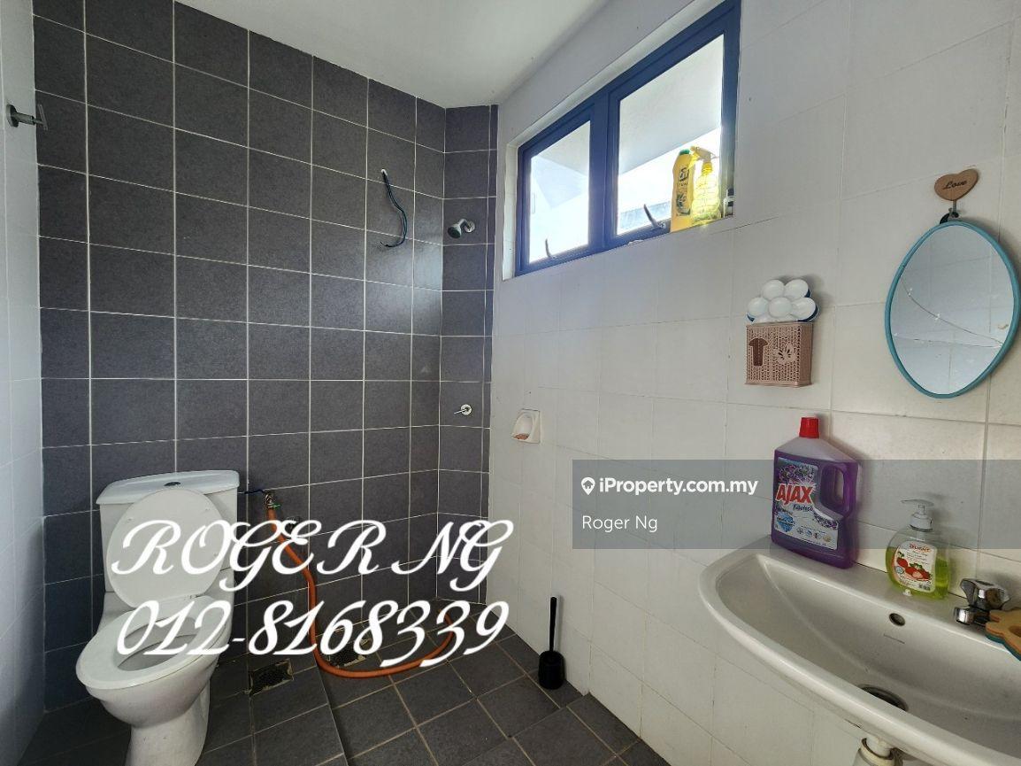 Rumah Berkembar untuk Dijual di Seksyen 7, Shah Alam oleh Roger Ng - iProperty.com.my