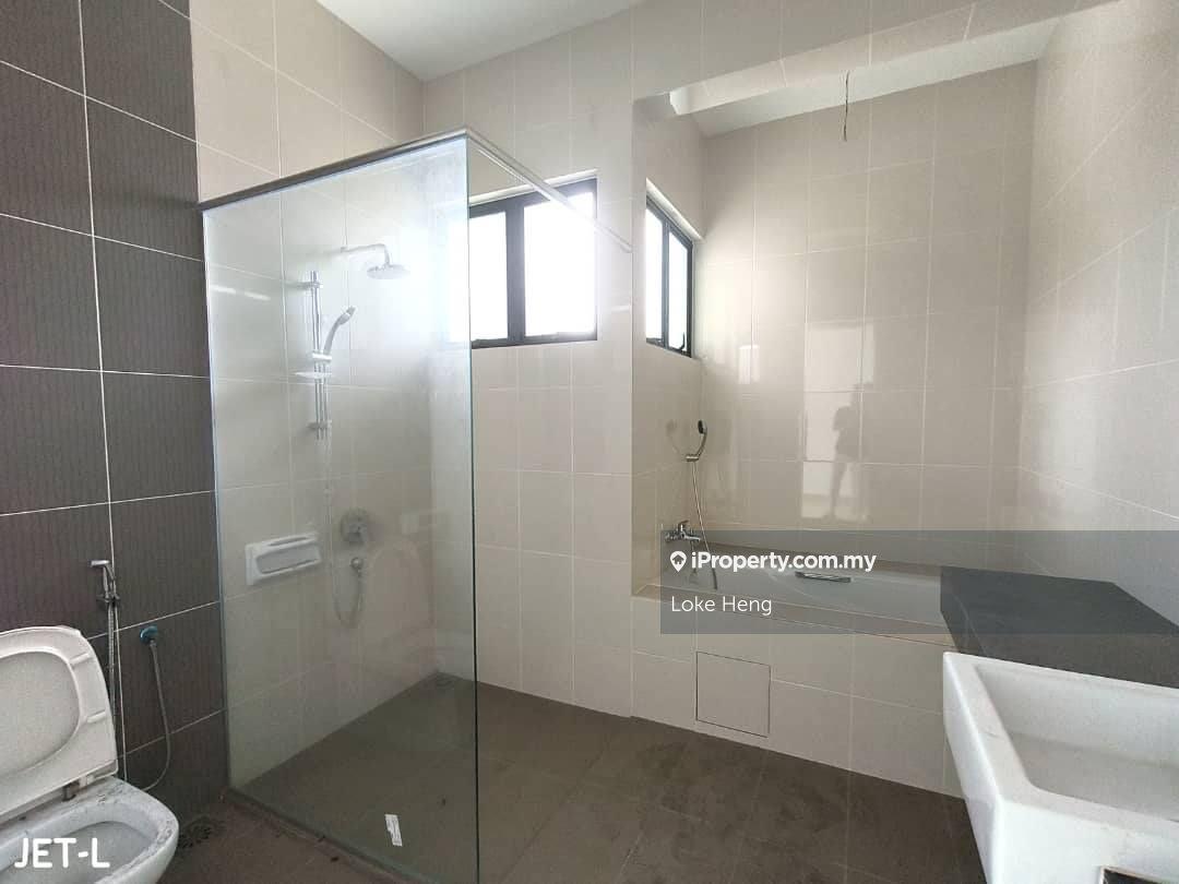 Semi-Detached House for Sale in Setia Utama, Setia Alam by Loke Heng - iProperty.com.my