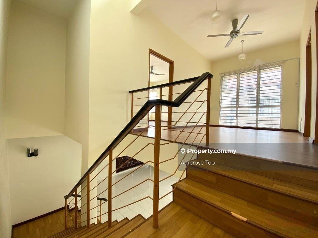 Rumah Berkembar untuk Dijual di Taman Anggun, Rawang oleh Ambrose Too - iProperty.com.my