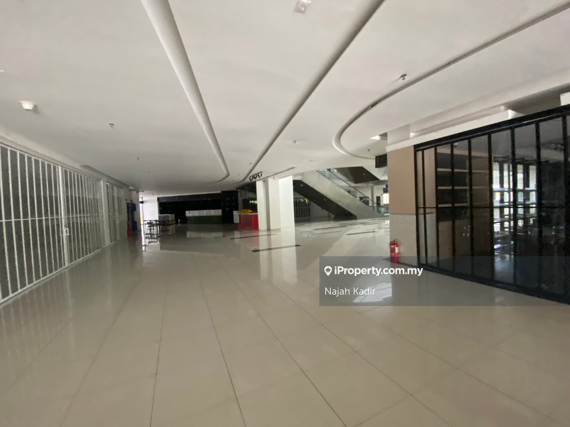 Banglo Komersial untuk Dijual di Cyberjaya, Cyberjaya oleh Najah Kadir - iProperty.com.my