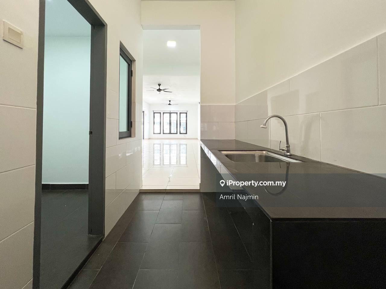 Rumah Berangkai 2 Tingkat untuk Dijual di Alam Impian Ttdi, Shah Alam oleh Amril Najmin - iProperty.com.my