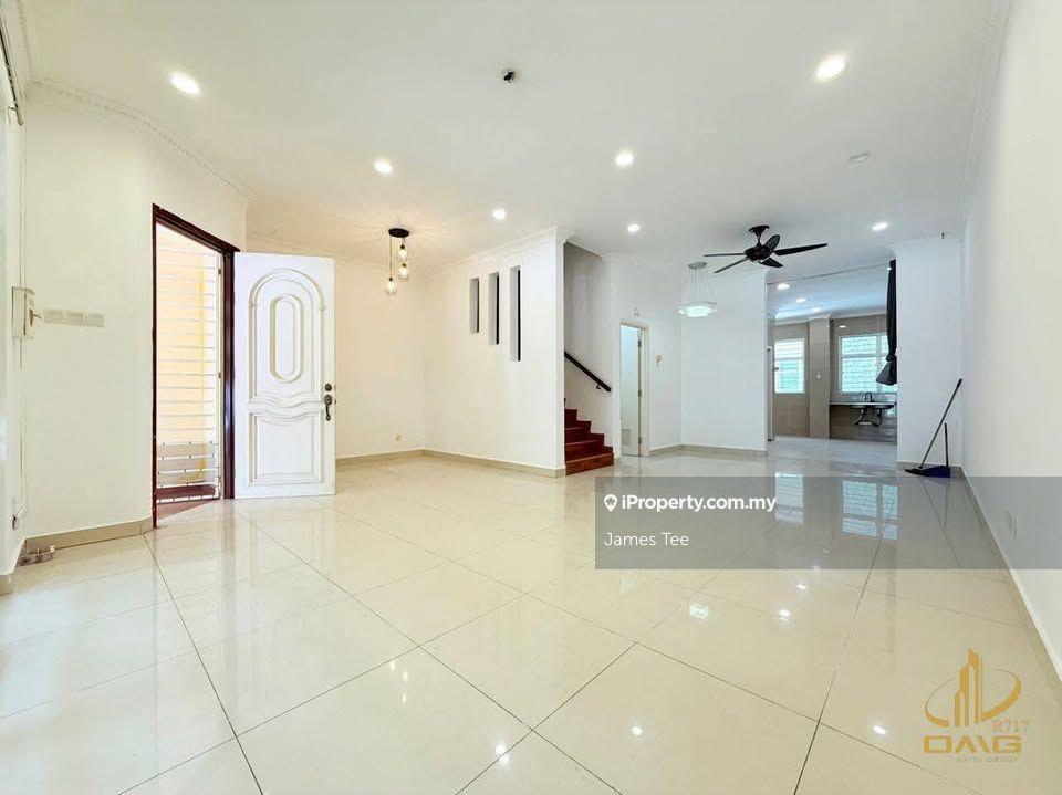 Rumah Berangkai 3 Tingkat untuk Dijual di Setia Utama, Setia Alam oleh James Tee - iProperty.com.my
