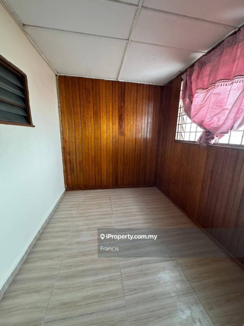 2-storey Terraced House for Sale in Taman Cheng Baru, Cheng by Francis - iProperty.com.my